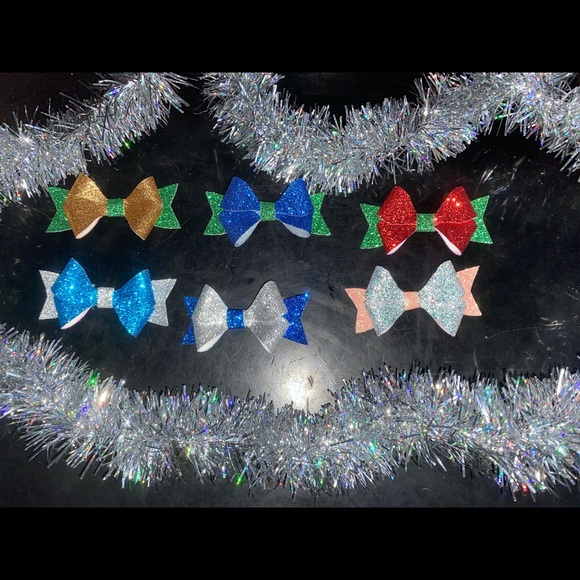 hand made Hair bow on alligator clips - Picture 3 of 3